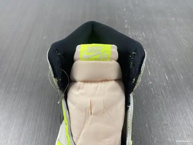 Kick Theory Air High Volt Jordan 555088-702 OG 1 0517
